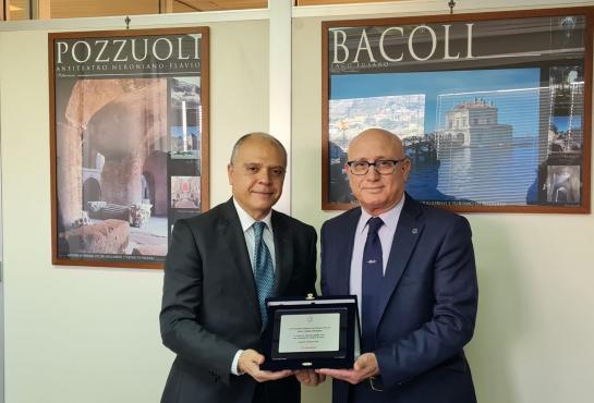 Director visits Leonardo Electronics in Pozzuoli